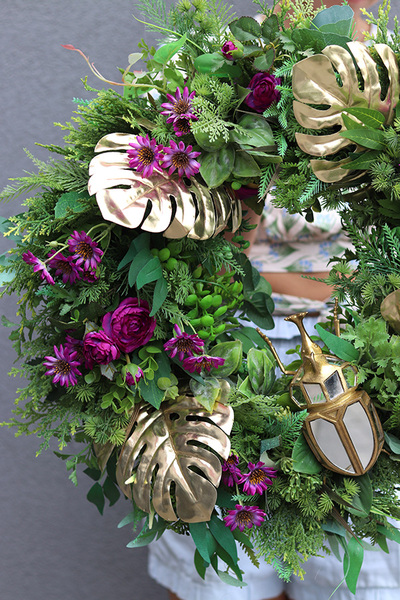 bogaty zielony wianek z figurką, Żuczek, śr.52cm