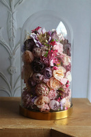 Kwiatovy, kompozycja pod szklanym kloszem (złota podstawa), wys.27cm