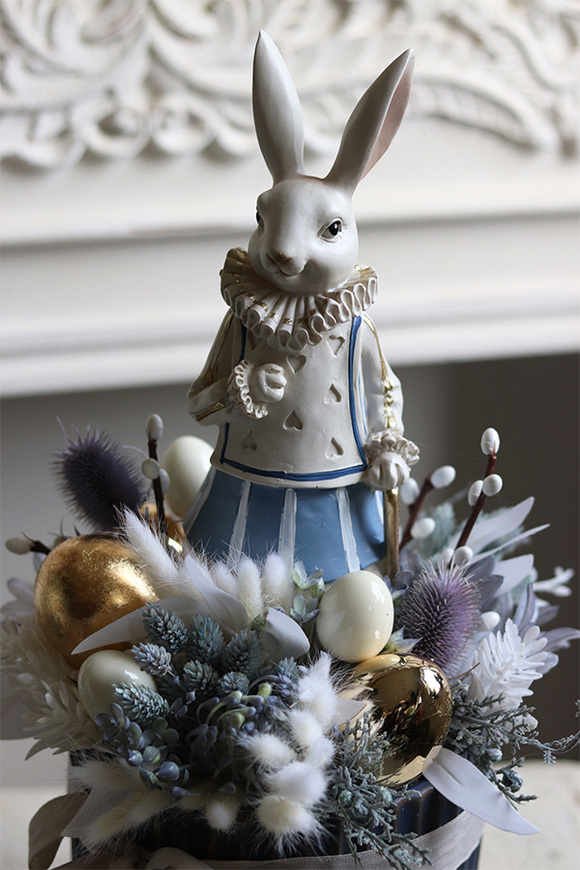 Paris, wielkanocny stroik z zającem