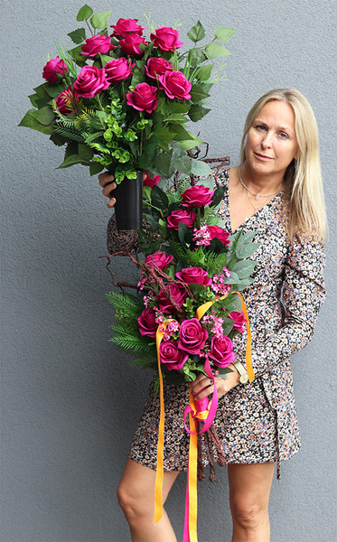 Fuksja Maria Kallas, bukiet nagrobny we wkładzie