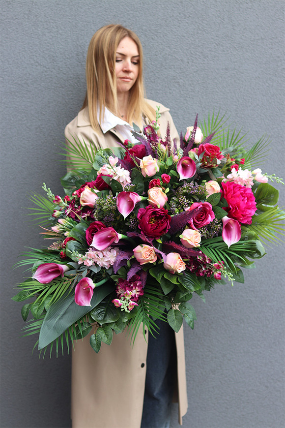 Derenata, komplet dekoracji nagrobnych