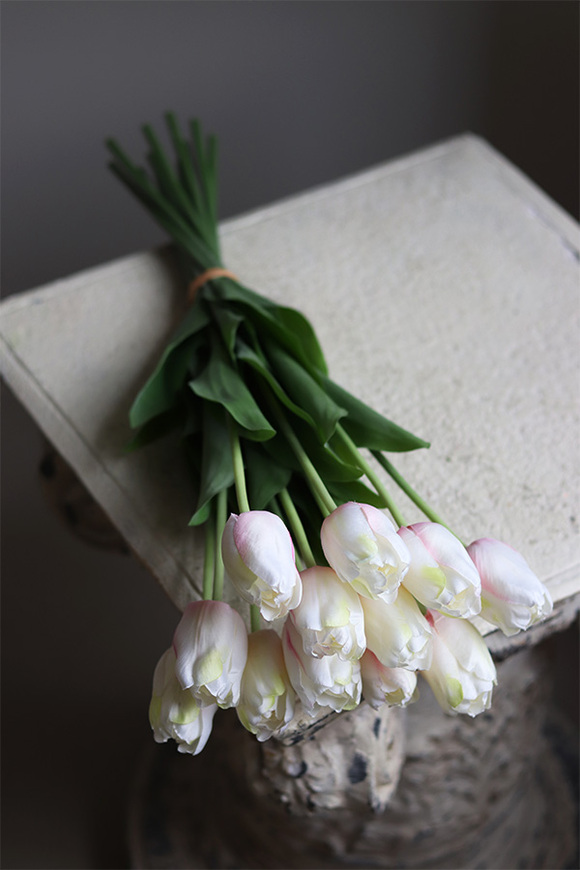 White Spring Pink, bukiet tulipanów satynowych