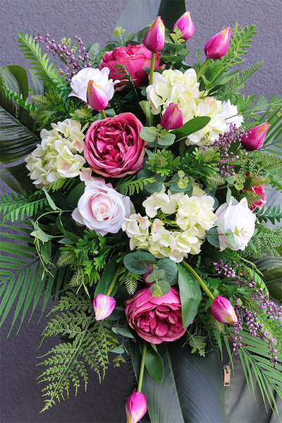 Rusilla, elegancka wiązanka nagrobna