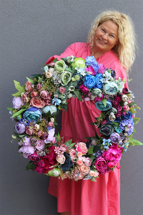 Caryca Katarzyna Veroni, bogaty wianek na drzwi