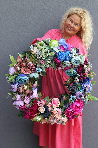 Caryca Katarzyna Veroni, bogaty wianek na drzwi