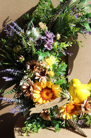 Wiosna dla Ciebie, asymetryczny wianek na drzwi z ptaszkiem