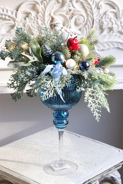 Niebieski Kielich, świąteczny stroik z ptaszkiem