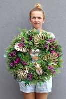 bogaty zielony wianek z figurką, Żuczek, śr.52cm