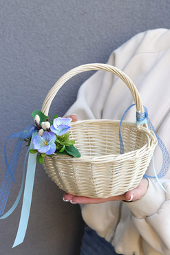 OD RĘKI Bratki Blue, dekorowany koszyczek wielkanocny, wys.20cm