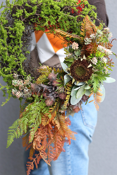 Listopadowa Prostota, jesienny wianek z omszałych gałązek