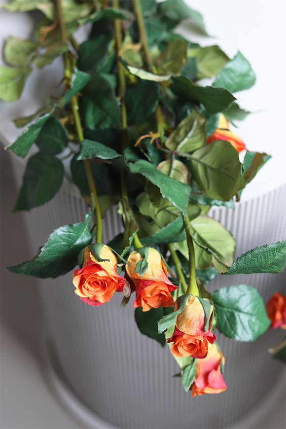 Róża Juliet, gałązka sztucznej róży, pomarańczowa