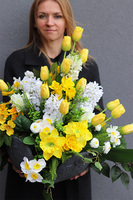 Amira Volcan 2, kompozycja nagrobna w misie