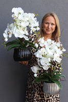 Silver Versal, sztuczny storczyk w lustrzanej donicy