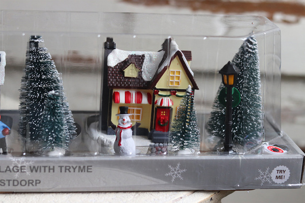 Scenka Zimowa Saute, zestaw dekoracji LED