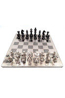 Romanum, ekskluzywne szachy z metalowa szachownicą