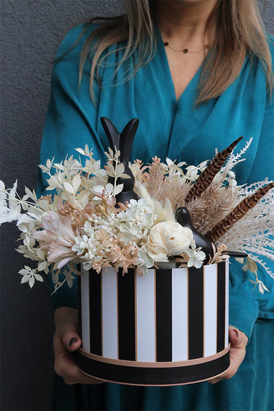 Beige Boho, wiosenny flowerbox z zajączkiem