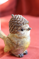 Jesienne Harce, figurka dekoracyjna ptaszek