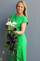 Nerrata, bukiet nagrobny z fioletowych goździków