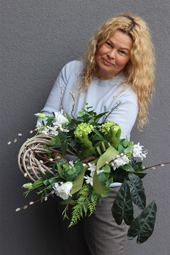 Wiosna w Lesie, elegancki wieniec nagrobny, rozp.70cm