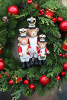 Orkiestra Misiów, świąteczny wianek na drzwi