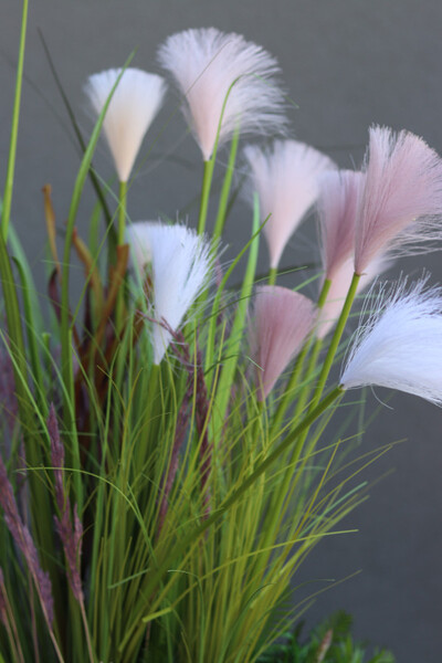 Cairo Basket, sztuczna trawa w koszu z ziołami