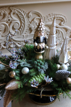 Złota Deluxe, świąteczny stroik na stół na paterze, wym.38x64x26m