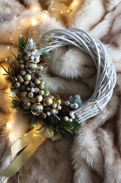 Złota Chwila, świąteczny asymetryczny wianek, rozp.40cm