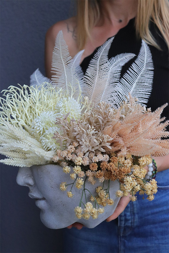 Windy Head, kompozycja boho kwiaty w głowie