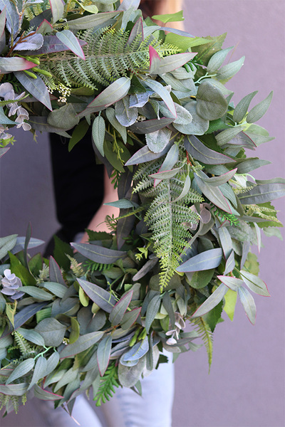 Eukaliptus Modern, zielony wianek na drzwi