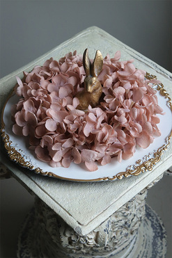 Gold Bunny, wielkanocny stroik na talerzu, wym.14x33cm  