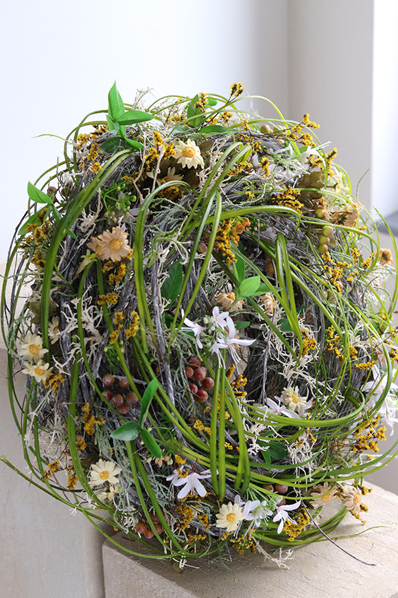 W Gnieździe, wiosenny wianek z gałązek