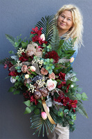 Beatrycze, bordowa wiązanka nagrobna