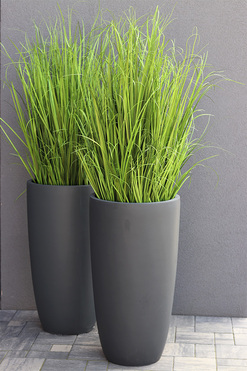 Concrete Grey Grande, wysokiej jakości sztuczna trawa w betonowej donicy, wys.160cm