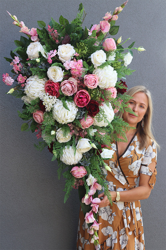 Geria Giganti 2, bardzo duża wiązanka nagrobna, dł.133cm