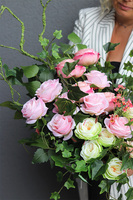 Pink Rose, bukiet nagrobny z róż we wkładzie	