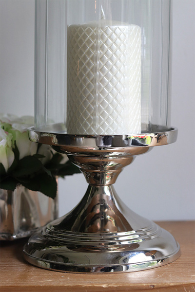 Glamouria, szklany świecznik na metalowej nodze