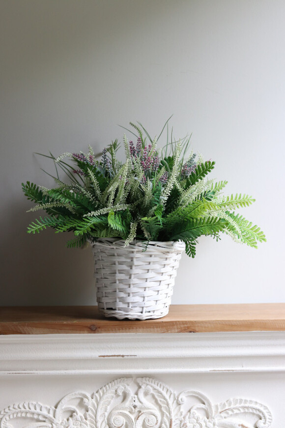 Heather&Lavender, kompozycja z wrzosem i lawendą w koszu