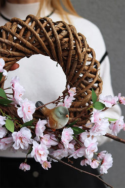 Jabłonna, wiosenny wianek z ptaszkiem, rozp.45cm