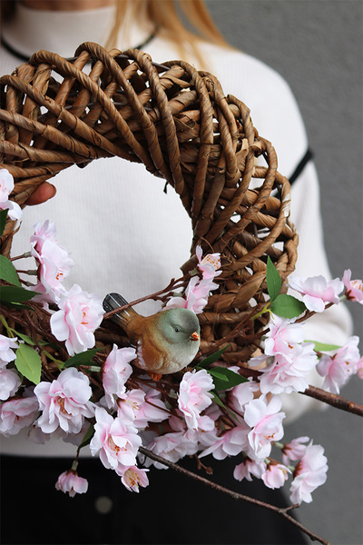 Jabłonna, wiosenny wianek z ptaszkiem