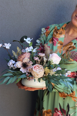 Beigea, wiosenna kompozycja w misie, wym.36x52x28cm 