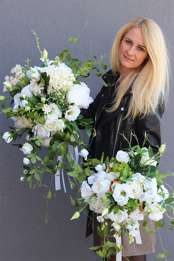 Malediwy White M, biały bukiet kwiatów, wys.60cm