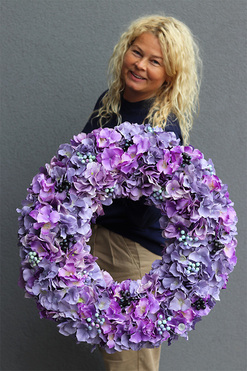 Hortensja Beti Fiolet 2, duży wianek z jagodami, śr.60cm 