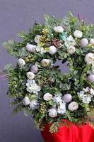 Białe Kwiaty, wielkanocny wianek na drzwi z jajkami