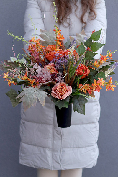 Jesienne Oranże, bukiet nagrobny we wkładzie do wazonu