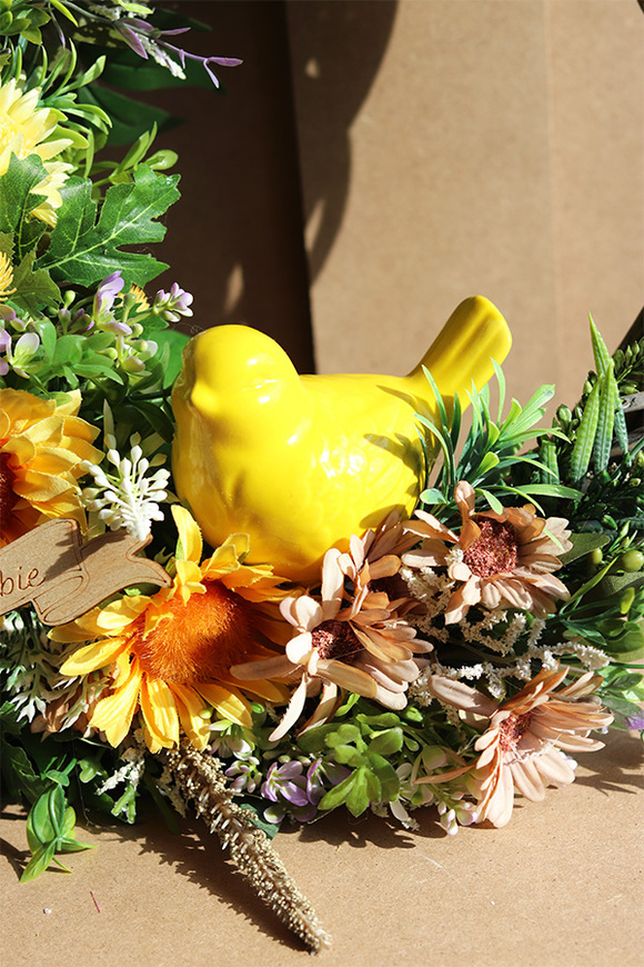 Wiosna dla Ciebie, asymetryczny wianek na drzwi z ptaszkiem