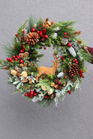 Renifer u Doris, zimowy wianek z reniferem