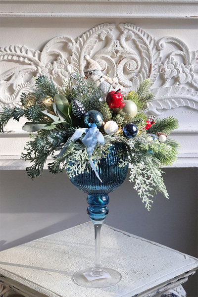 Niebieski Kielich, świąteczny stroik z ptaszkiem