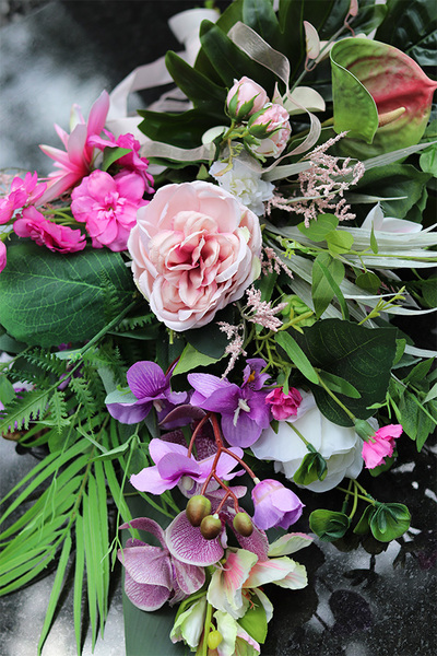 Mokola, różowo-fioletowy bukiet nagrobny