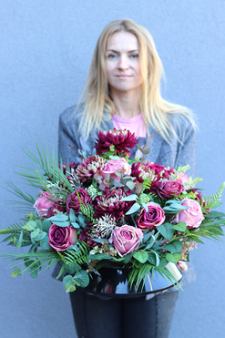 Lucilla, kompozycja nagrobna w naczyniu, wym.43x63m   