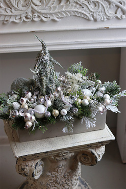 Silver Dekor, adwentowy stroik na stół LED, wym.37x47x23cm